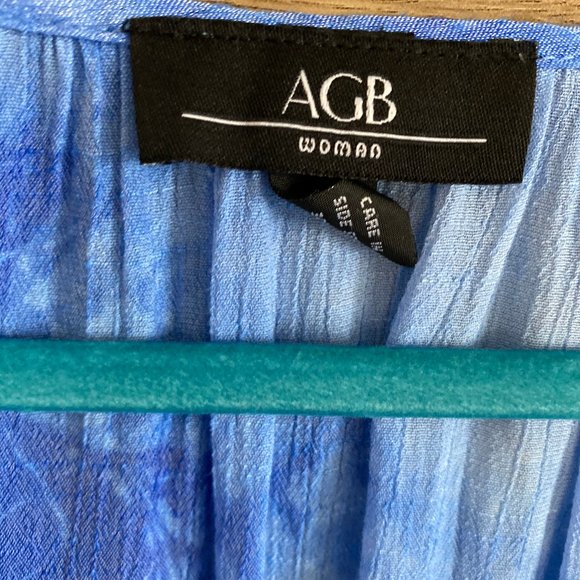 Beautiful Blue Blouse by AGB Woman size 2 X - Picture 5 of 7